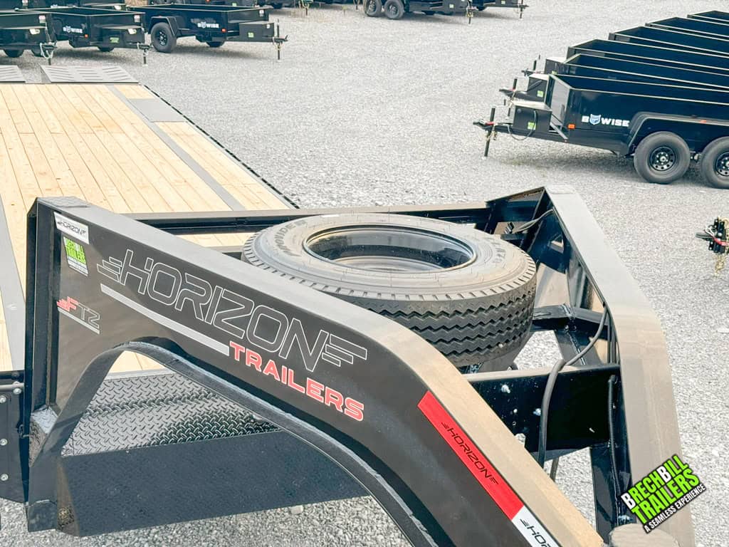 The spare tire mounted on the GN-FTZ36 trailer.