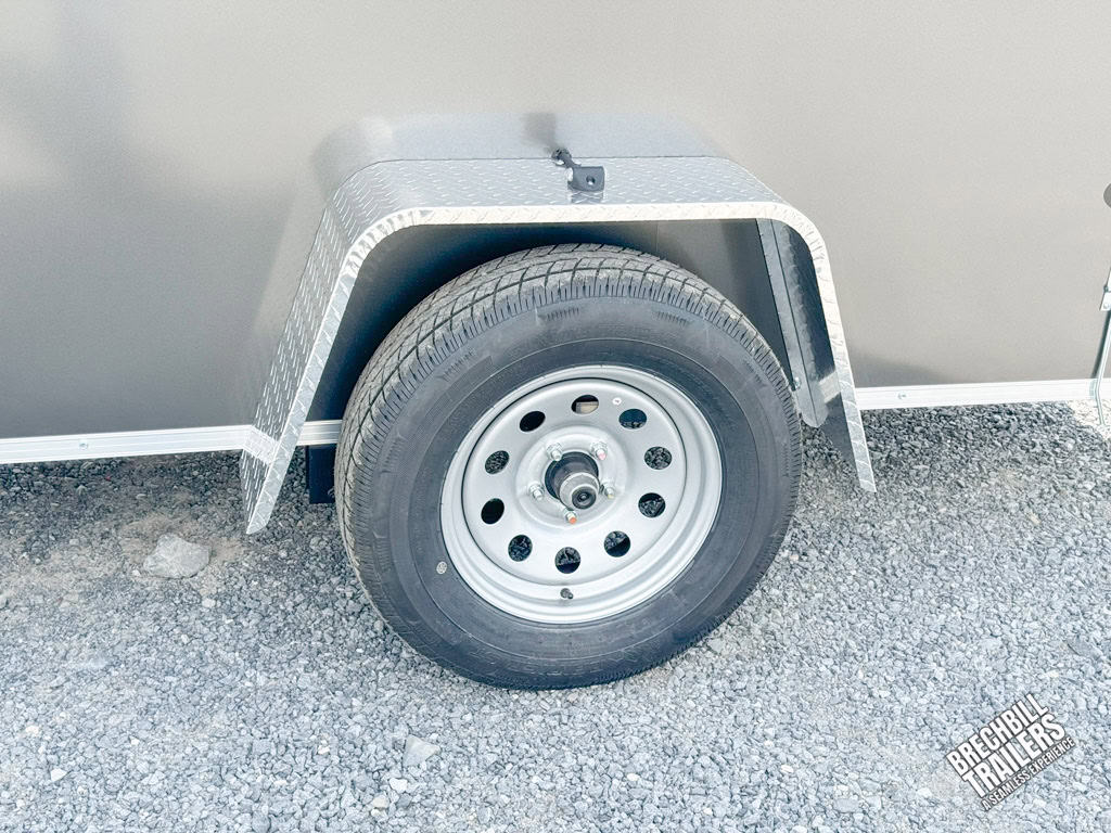 The wheels on the trailer.