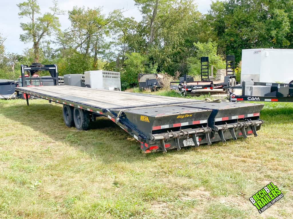 Showing the ramp condition on a Used Big Tex Super Duty 17.5K Gooseneck Trailer