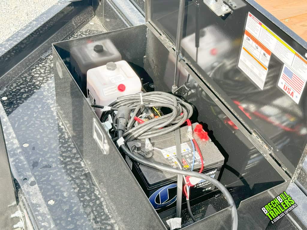 The power connection and battery