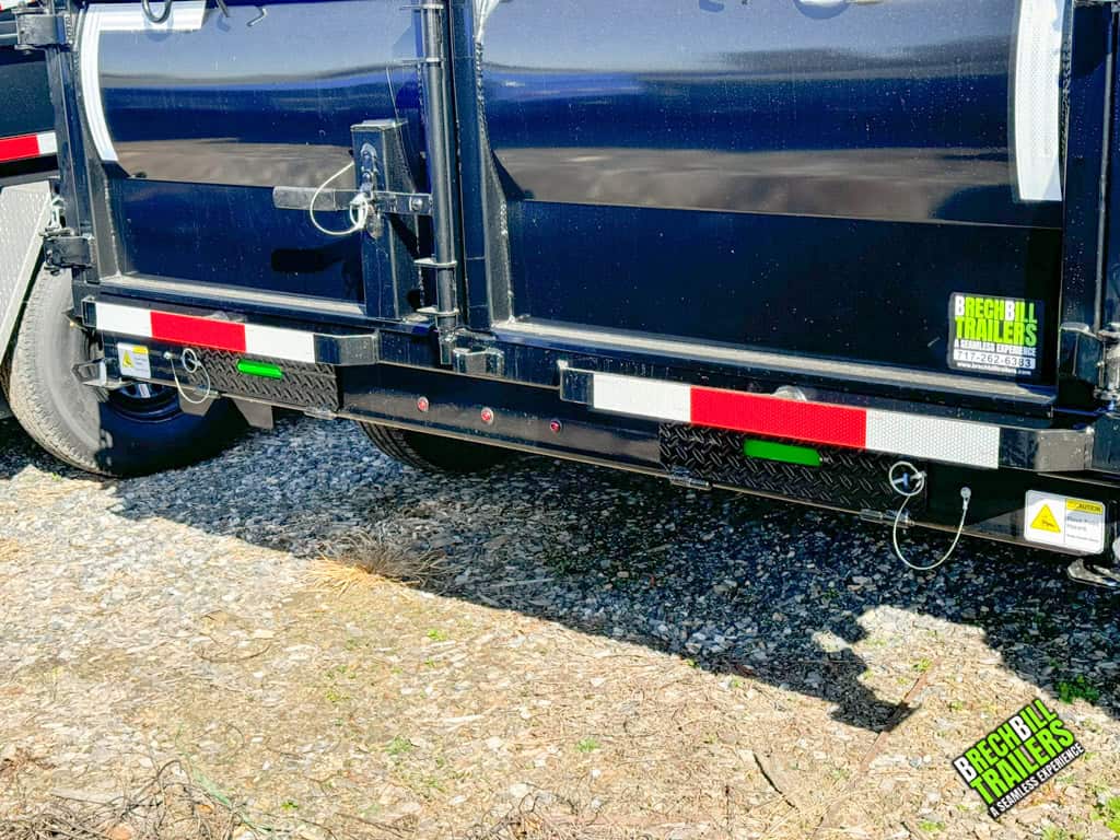 Black Horizon HD Dump trailer close up of back gate