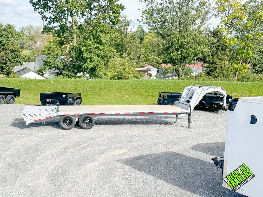 Side of the 26ft deck over trailer.