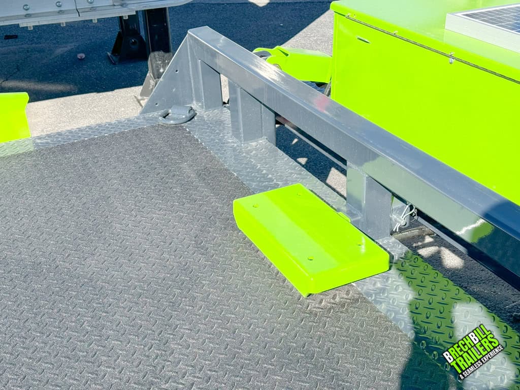 Metal floor on the FCH8014 FlatTrak scissor lift trailer