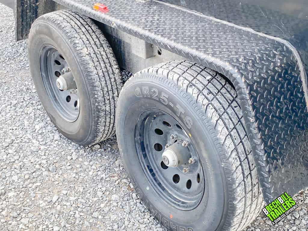 Close up of the wheels to see the good condition