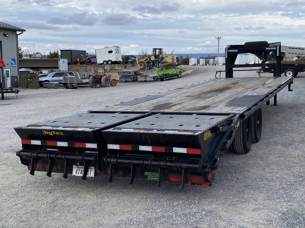 Looking down the back of the USED Big Tex 16K Single Wheel Tandem Axle Gooseneck Trailer 8.5’x30’