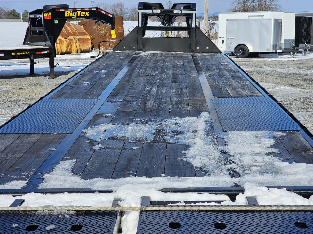 Deck/floor on the used trailer