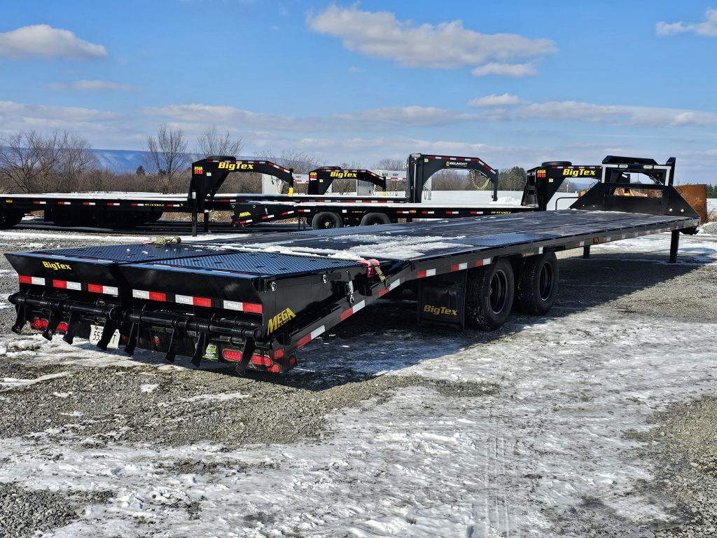 Used Big Tex 25.9K Tandem Dual Gooseneck Trailer
