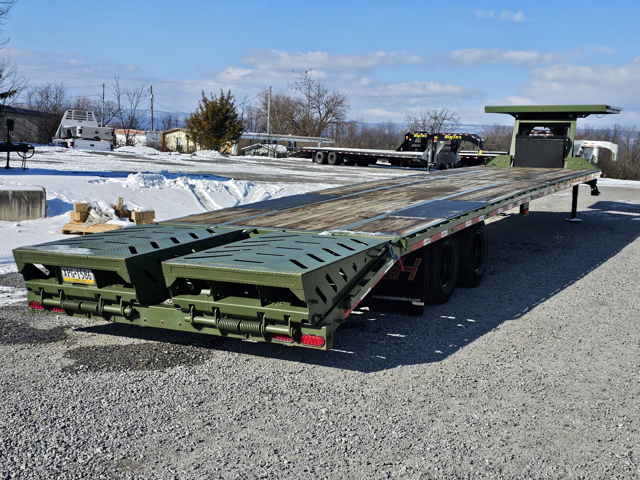 9×40 Equipment Flatbed Trailer photo 5