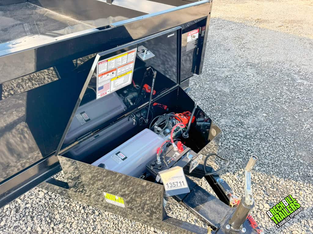 Hydraulic pump and battery compartment