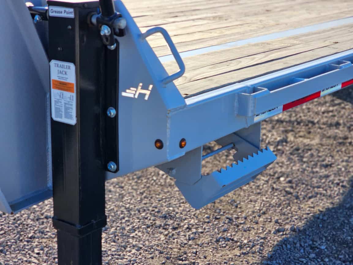 16K Equipment Flatbed Trailer photo 9