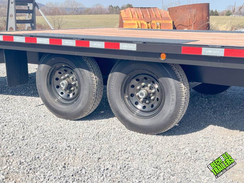 Wheels on the back of the trailer