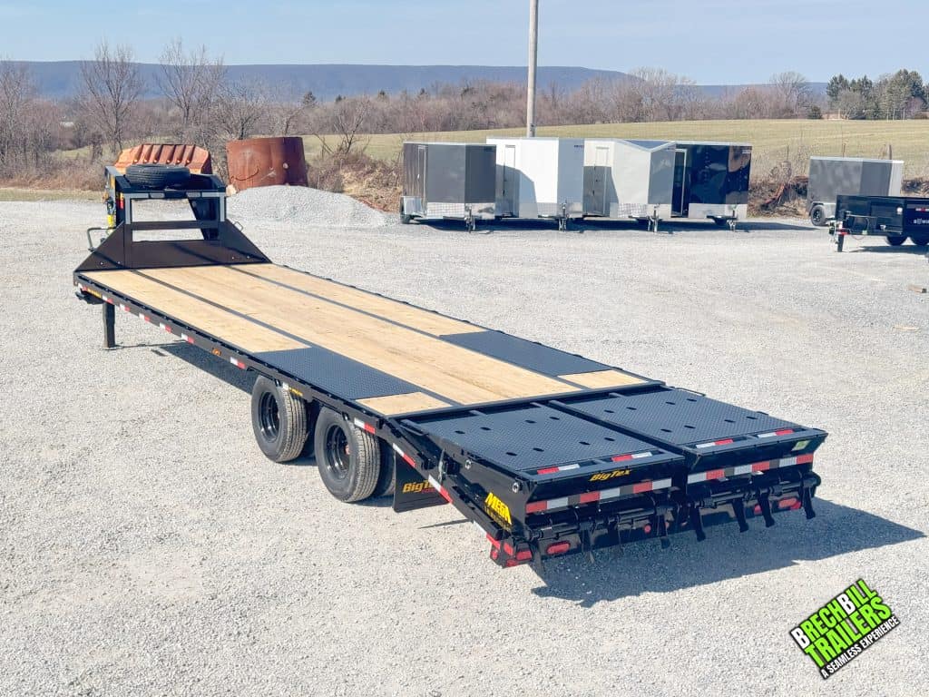 Back view of the gooseneck trailer