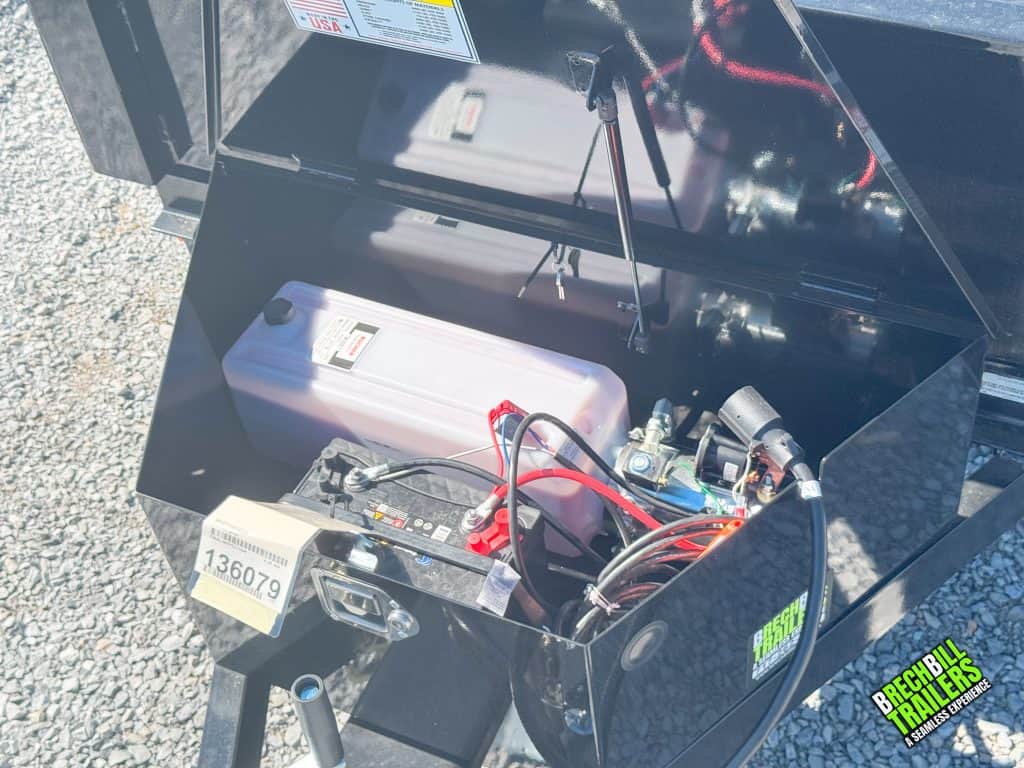 Fluid reservoir on the Bwise R Series 5×10 Dump Trailer